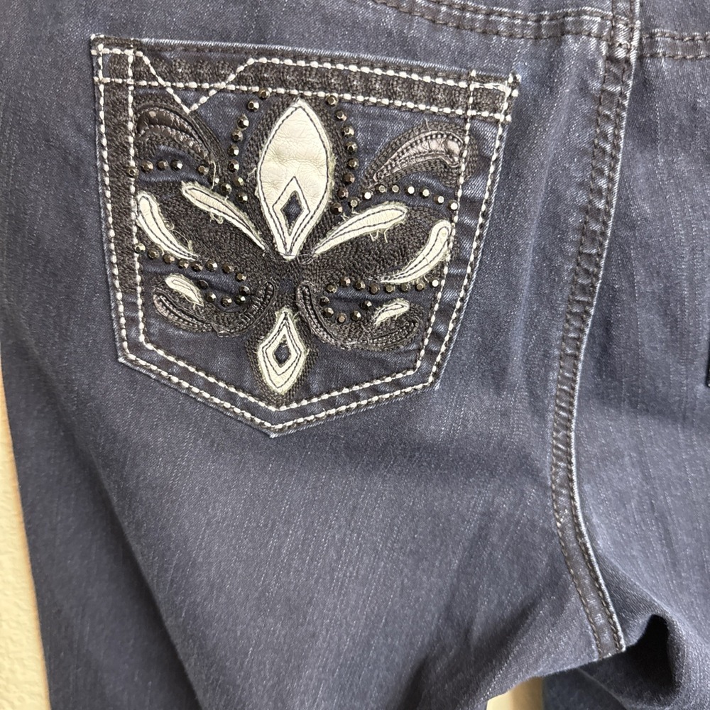 Truth Be Told Embellished Pocket Denim Capris 10 - Picture 3 of 7